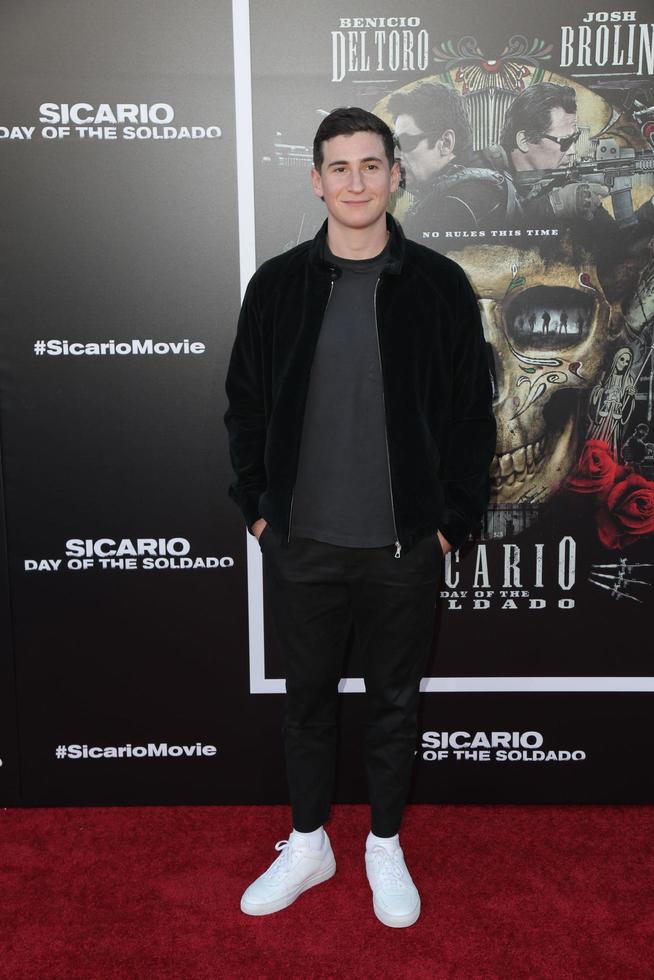 los angeles 26 juin - sam lerner au sicario - jour du soldado première au théâtre du village le 26 juin 2018 à westwood, ca photo