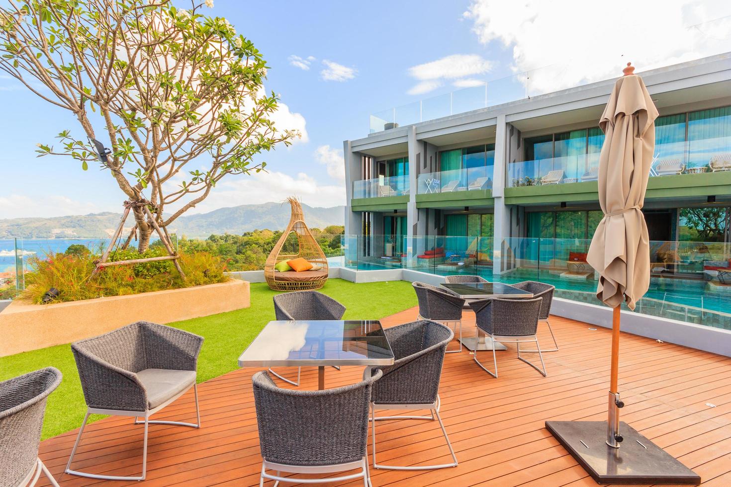 immeuble d'appartements à phuket, thaïlande, 2017 photo