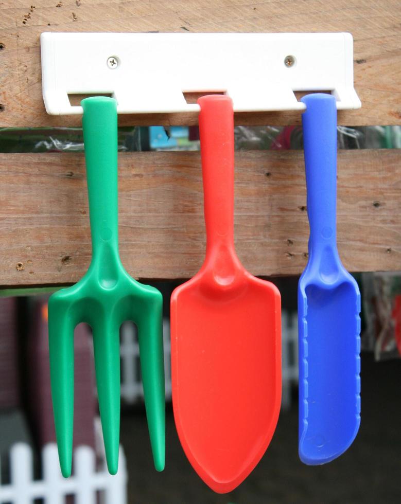 outils de jardin suspendus photo