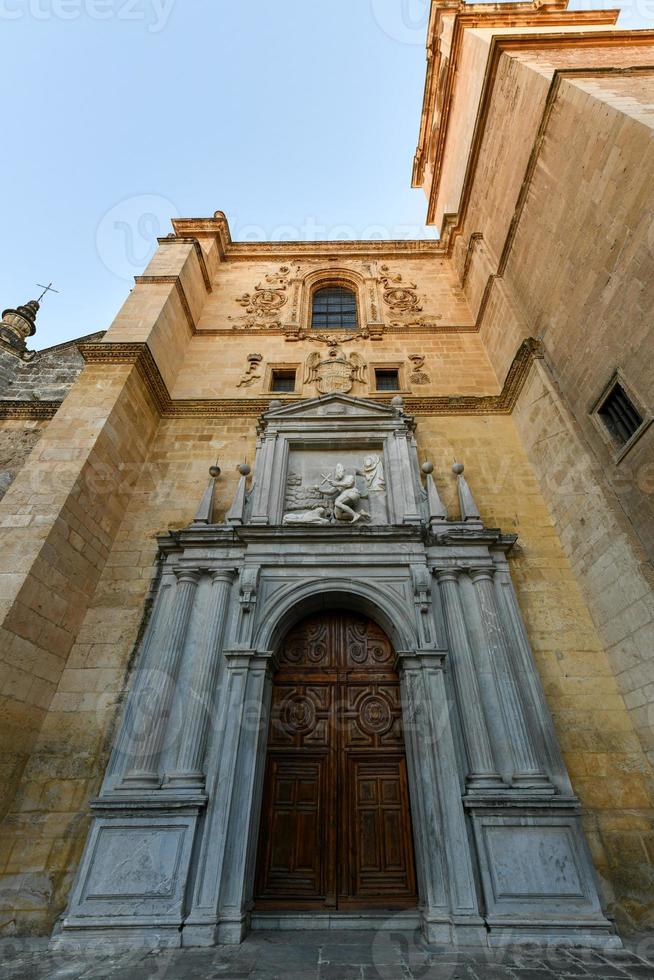 cathédrale de grenade ou le cathédrale de le incarnation dans andalousie, Grenade, Espagne. photo