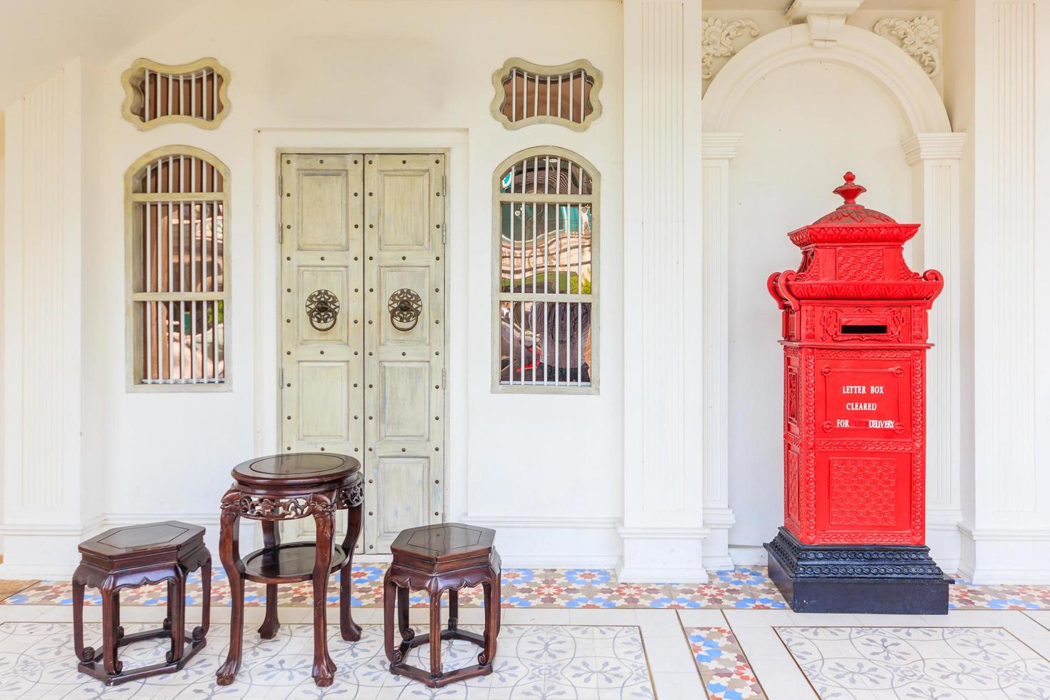 Bâtiment de style portugais sino à Phuket, Thaïlande photo