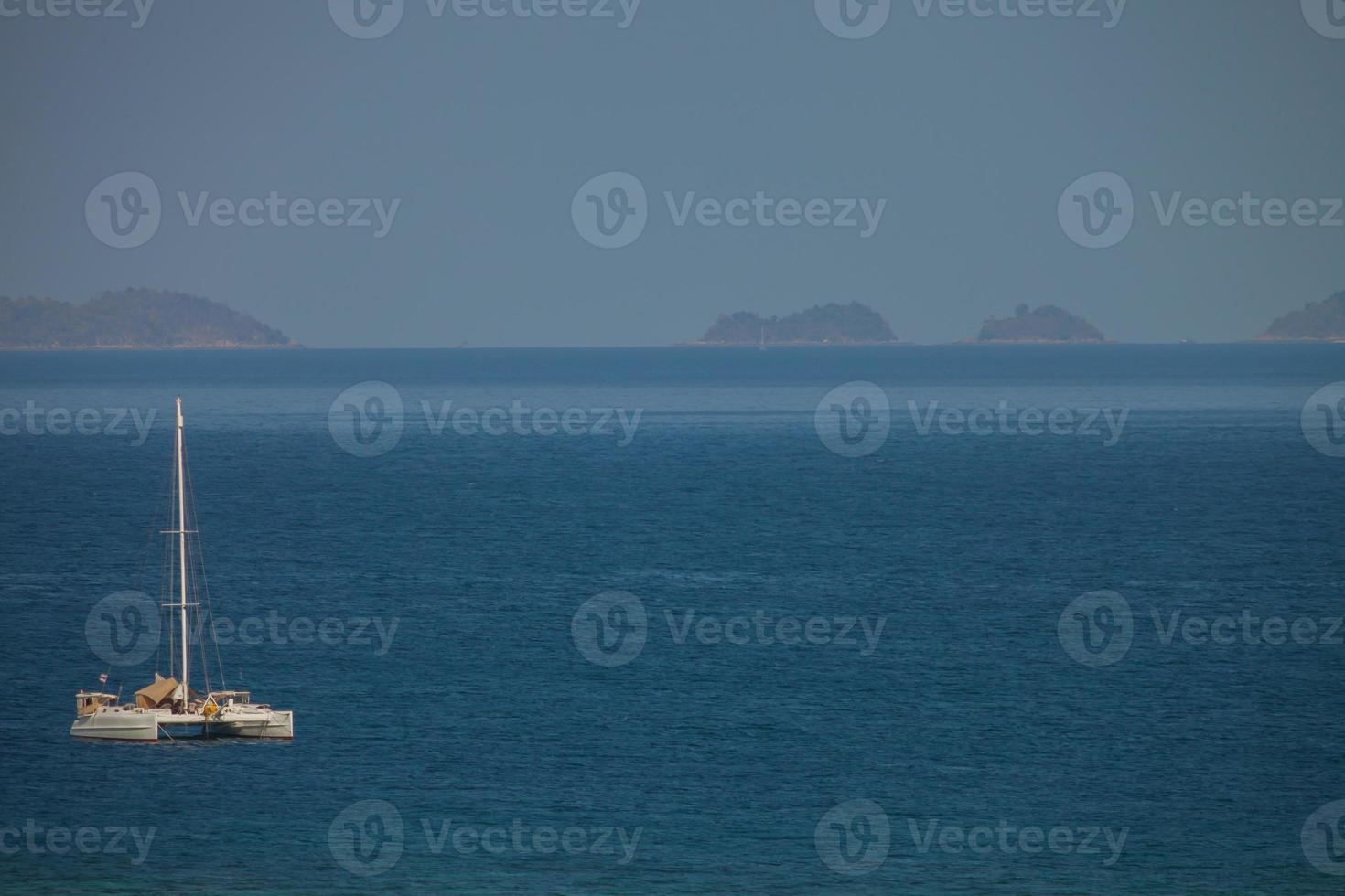 yacht sur l'eau photo