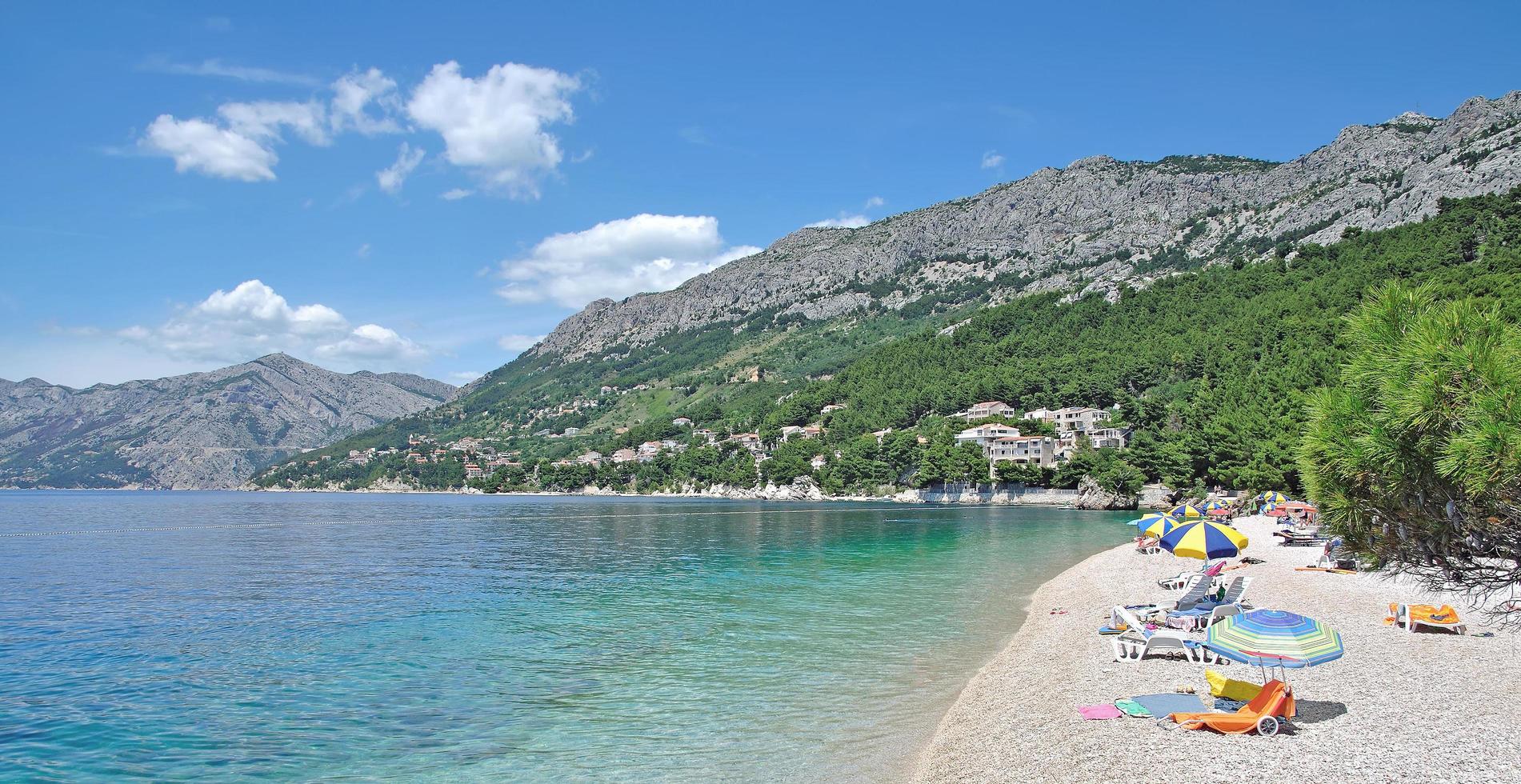 plage de brela, makarska côte d'azur, adriatique mer, Dalmatie région, Croatie photo