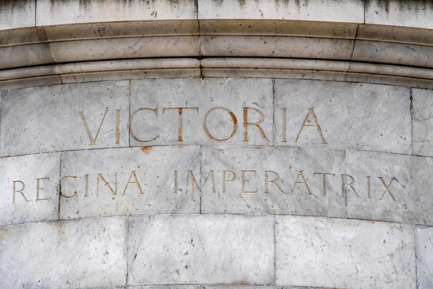 Londres, Angleterre - 15 juillet 2017 - monument de la reine victoria détail londres photo