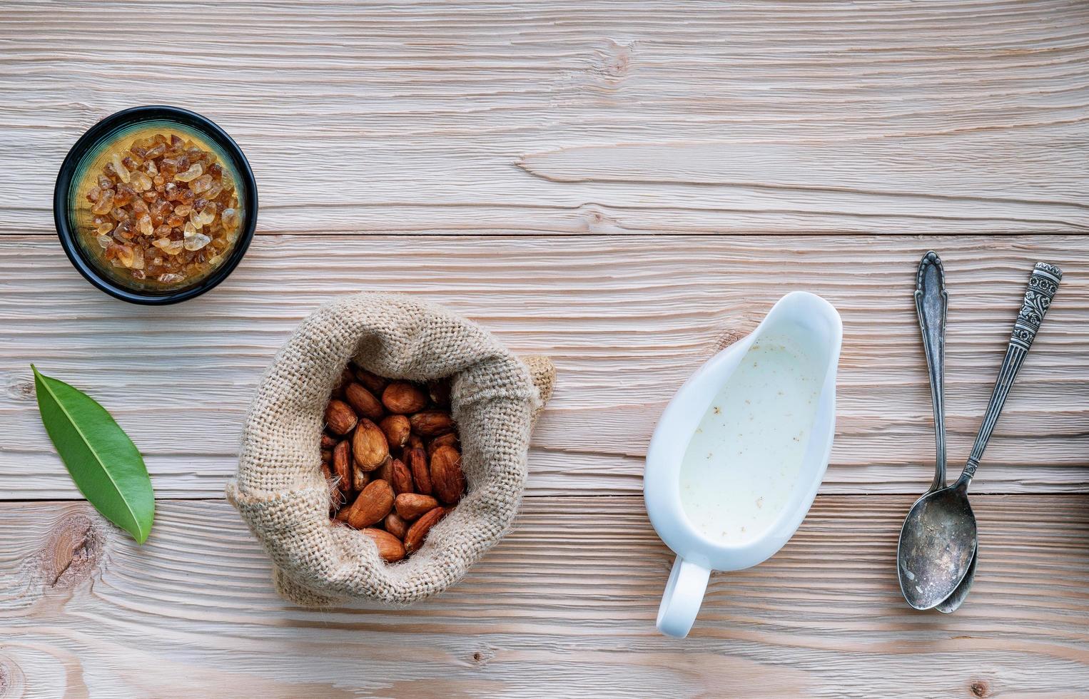 fèves de cacao dans un sac photo