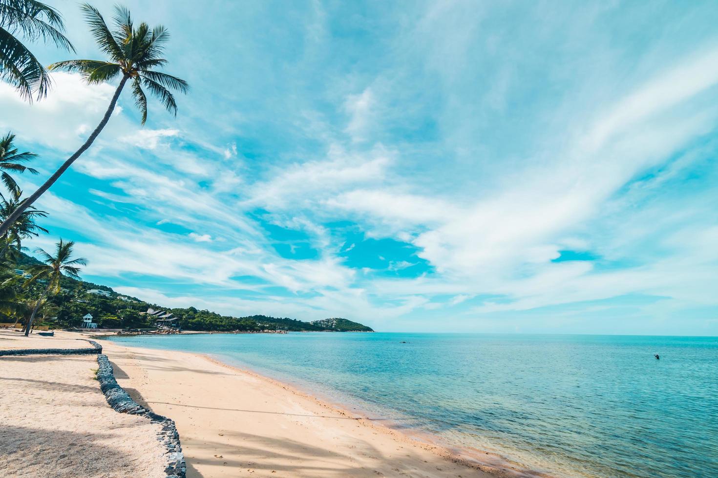 belle plage tropicale photo