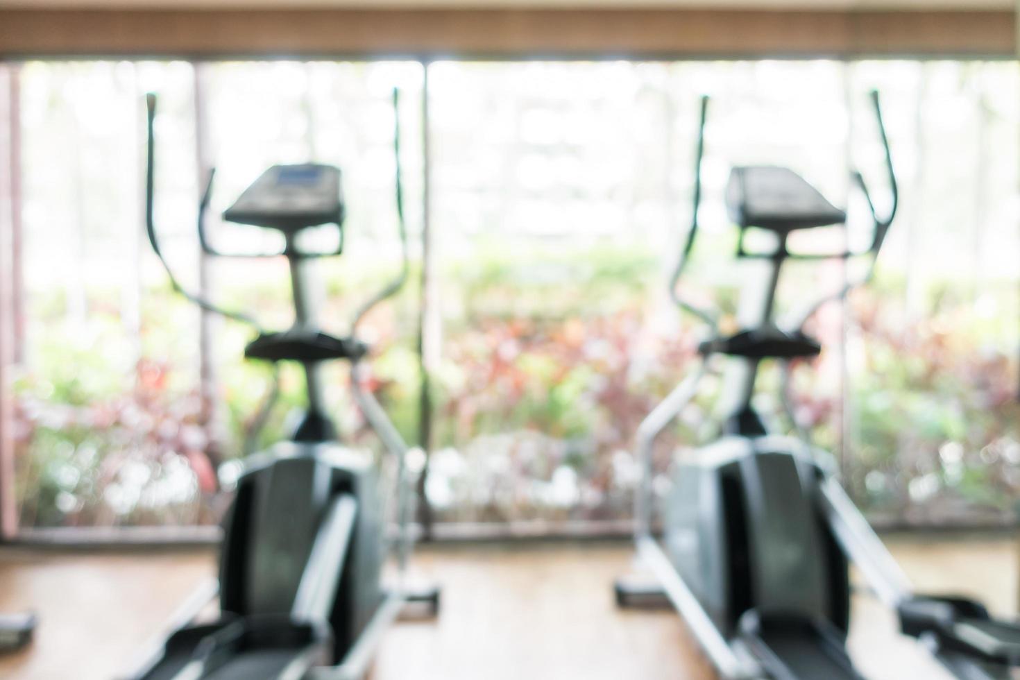 Intérieur de la salle de fitness et de gym photo