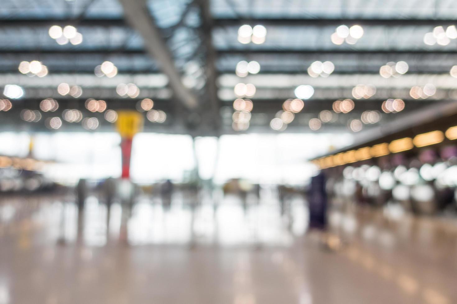 Résumé de l'intérieur de l'aéroport défocalisé photo