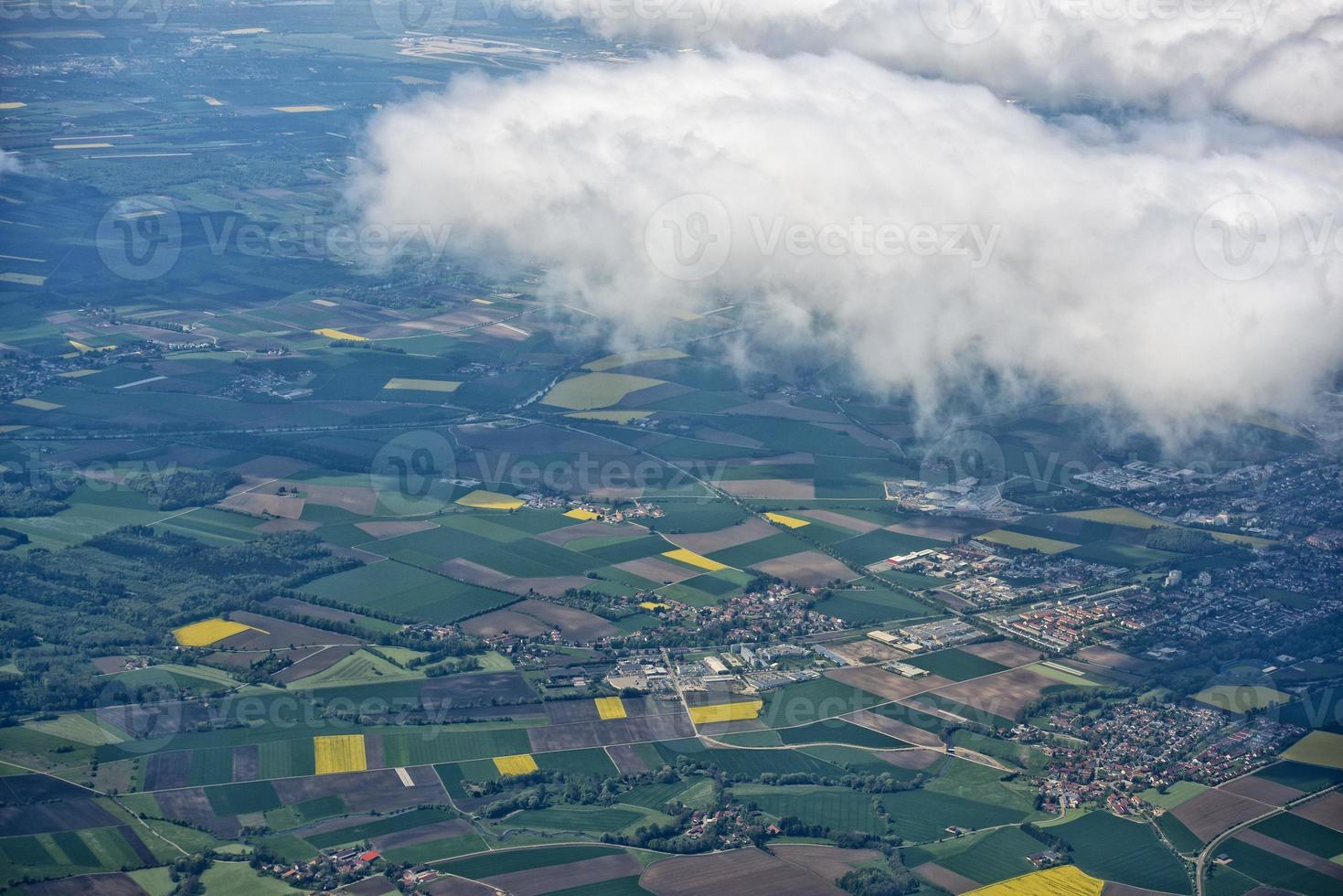 vue aérienne des champs cultivés photo