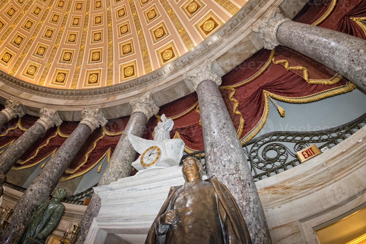 vue intérieure du dôme du capitole de washington photo