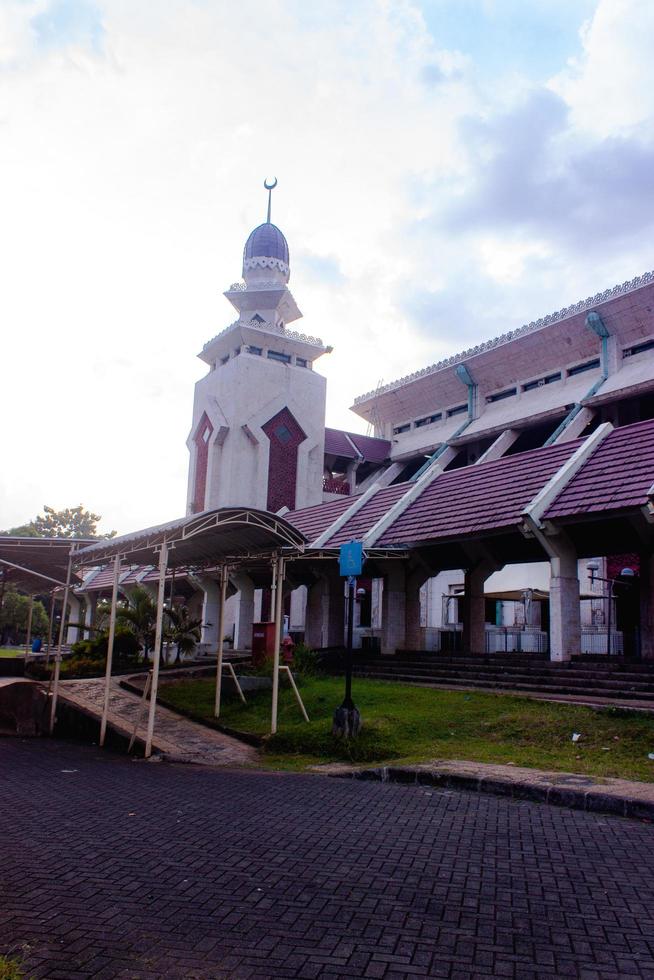 extérieur de à étain mosquée, masjid à étain Djakarta, Indonésie photo