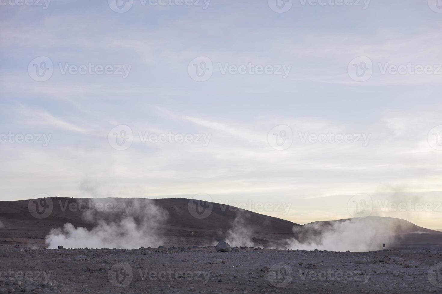 geysers sol de manana en bolivie photo