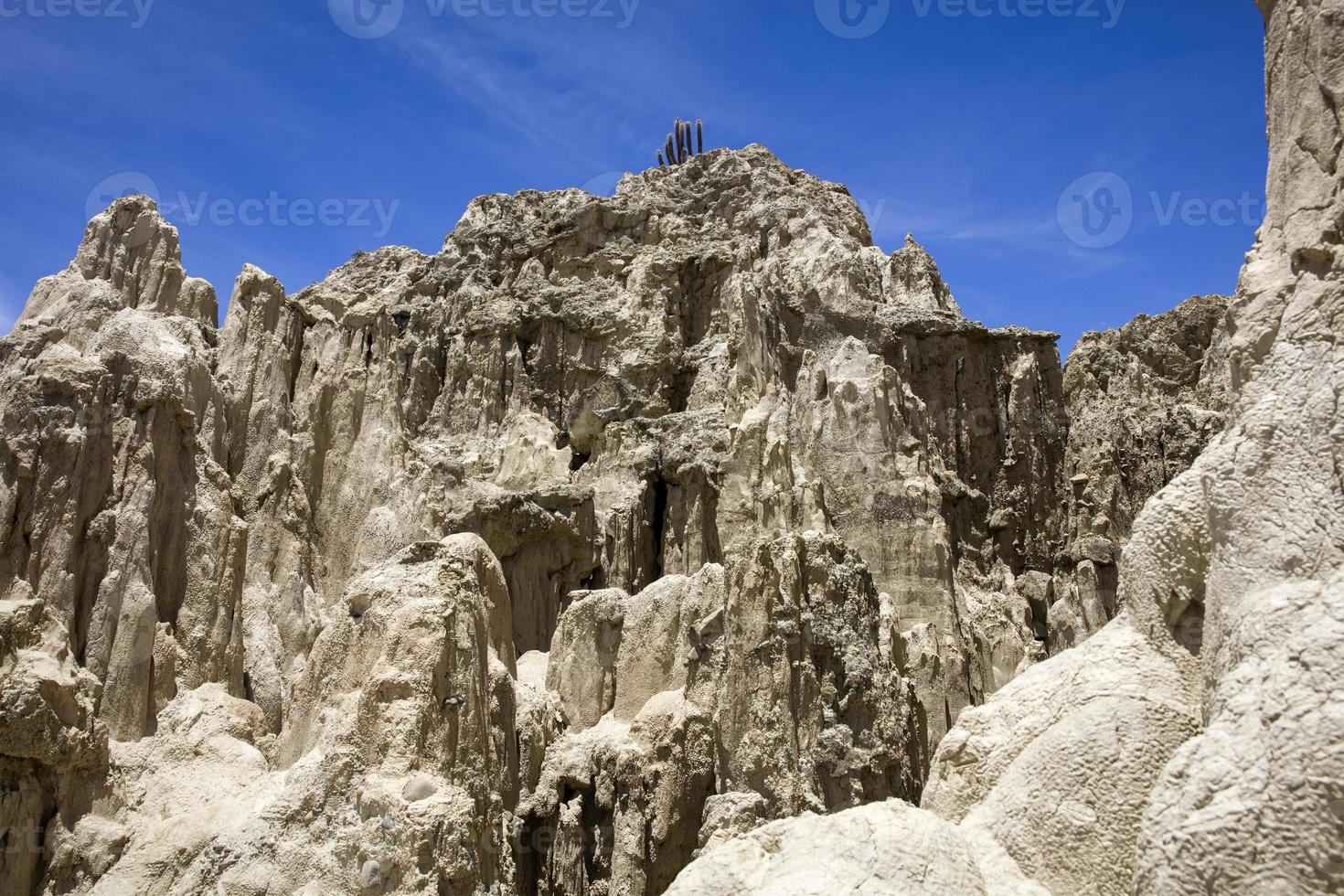 valle de la luna en bolivie photo