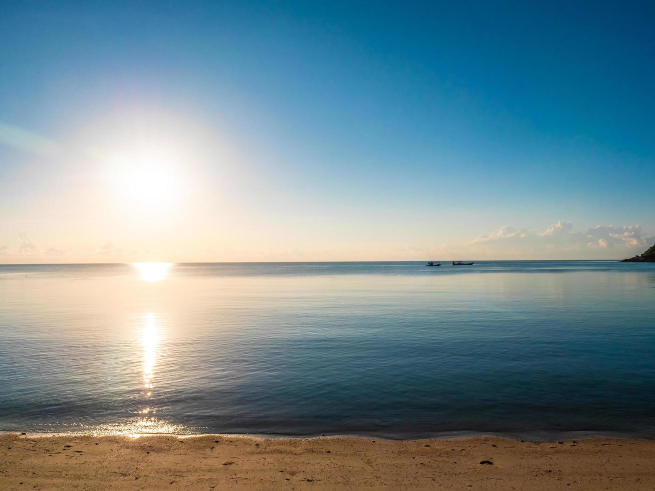 belle plage tropicale photo