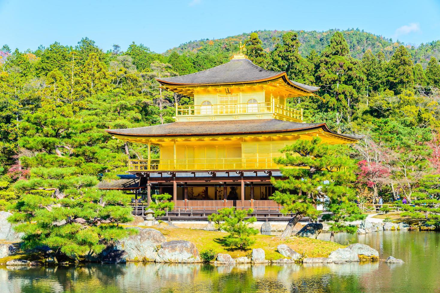 Temple Kinkakuji à Kyoto, Japon photo