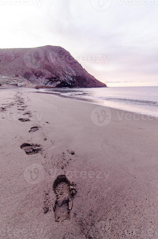 traces de pas dans le sable photo