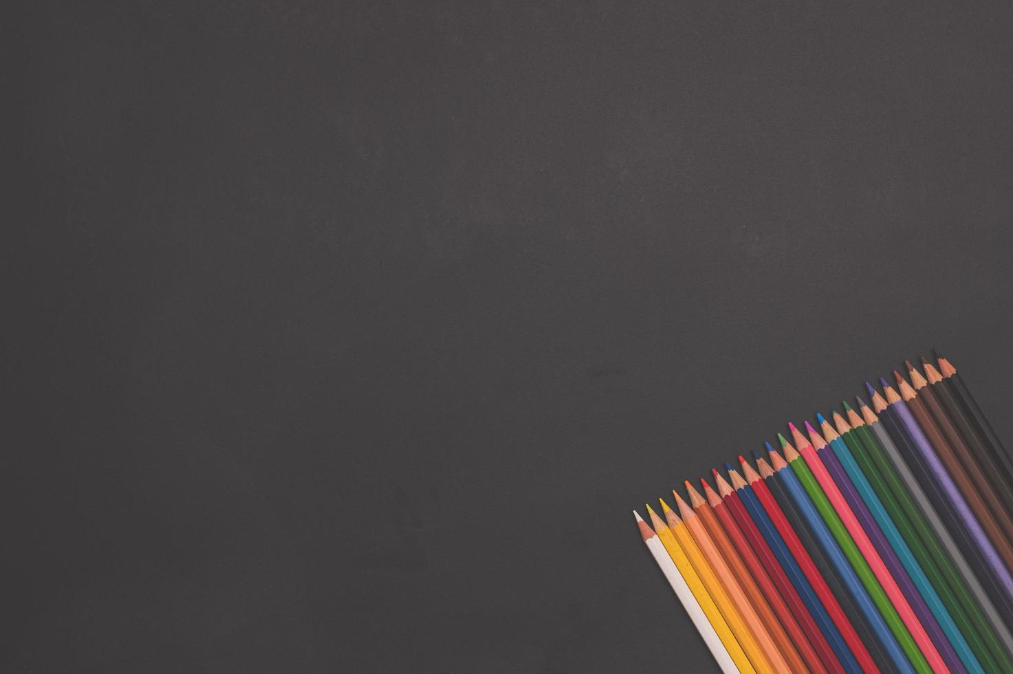 crayons multicolores photo