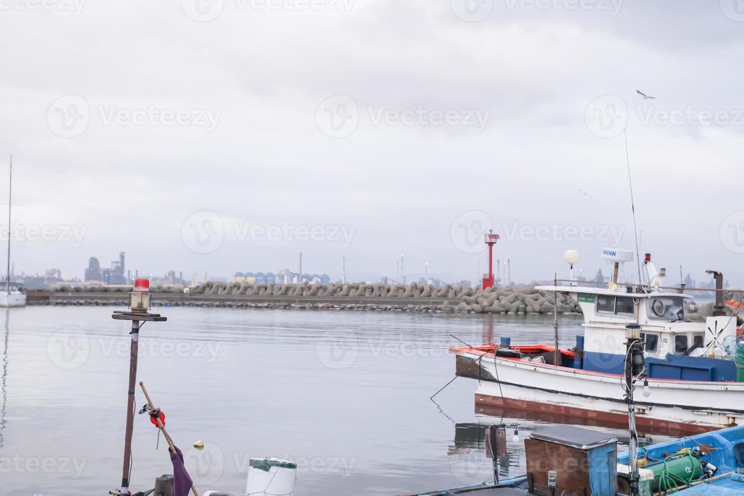 le nuageux après midi à le pêche jetée photo