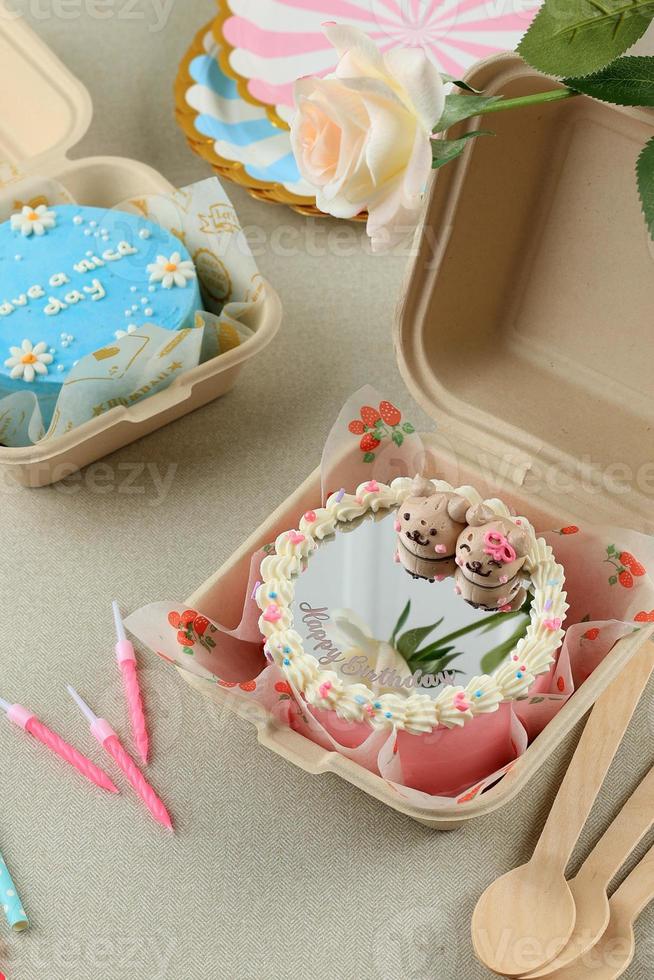 miroir bento boîte à déjeuner coréen crème au beurre gâteau photo