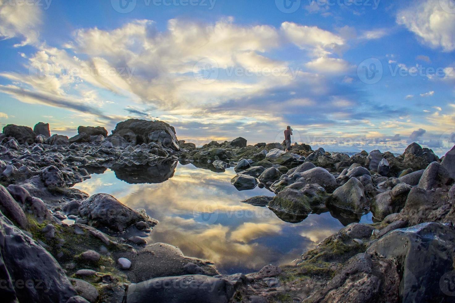 coucher de soleil sur la mer photo