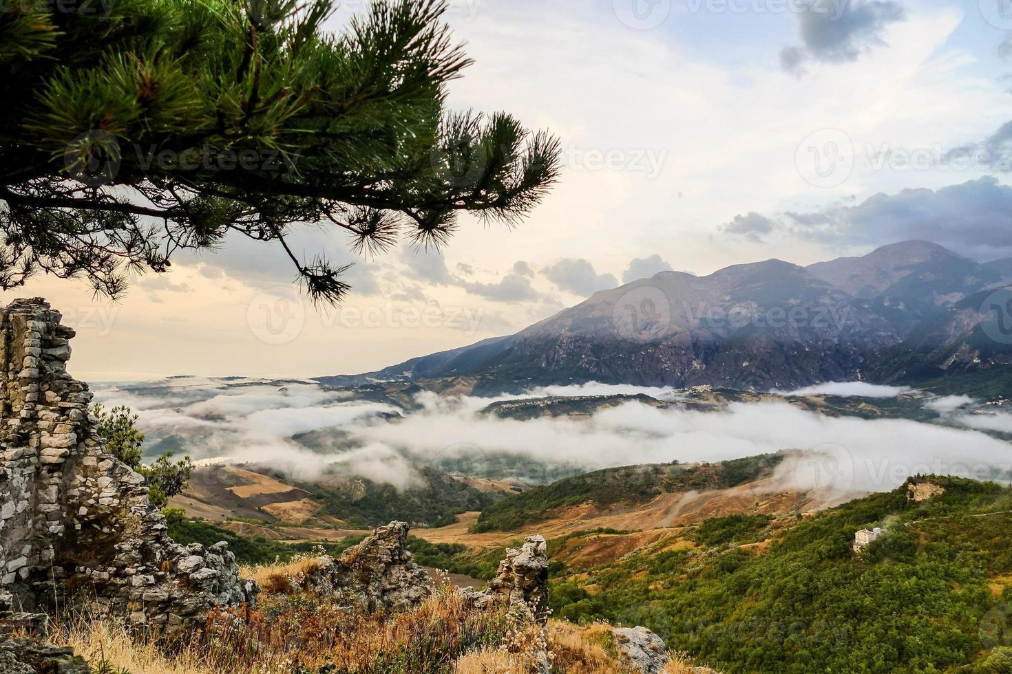 paysage de montagne pittoresque photo