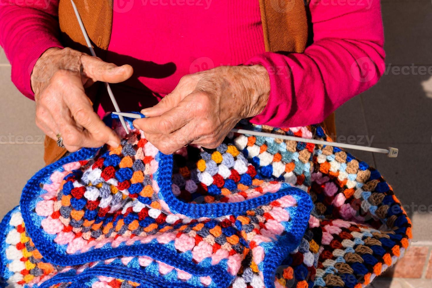 femme tricot en tissu photo