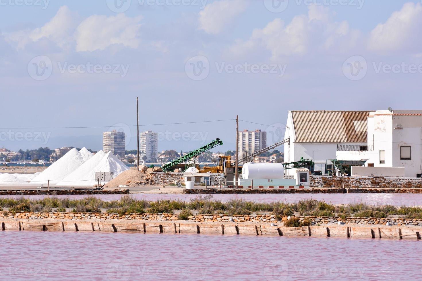 industriel machinerie sur le côte photo