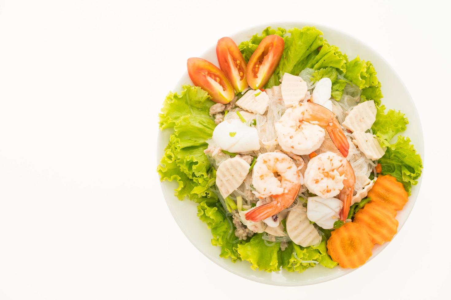 salade de nouilles épicées aux fruits de mer, à la thaïlandaise photo