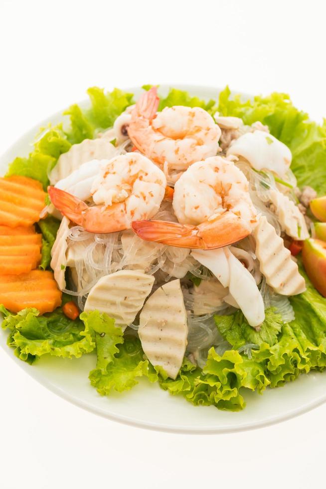 salade de nouilles épicées aux fruits de mer, à la thaïlandaise photo