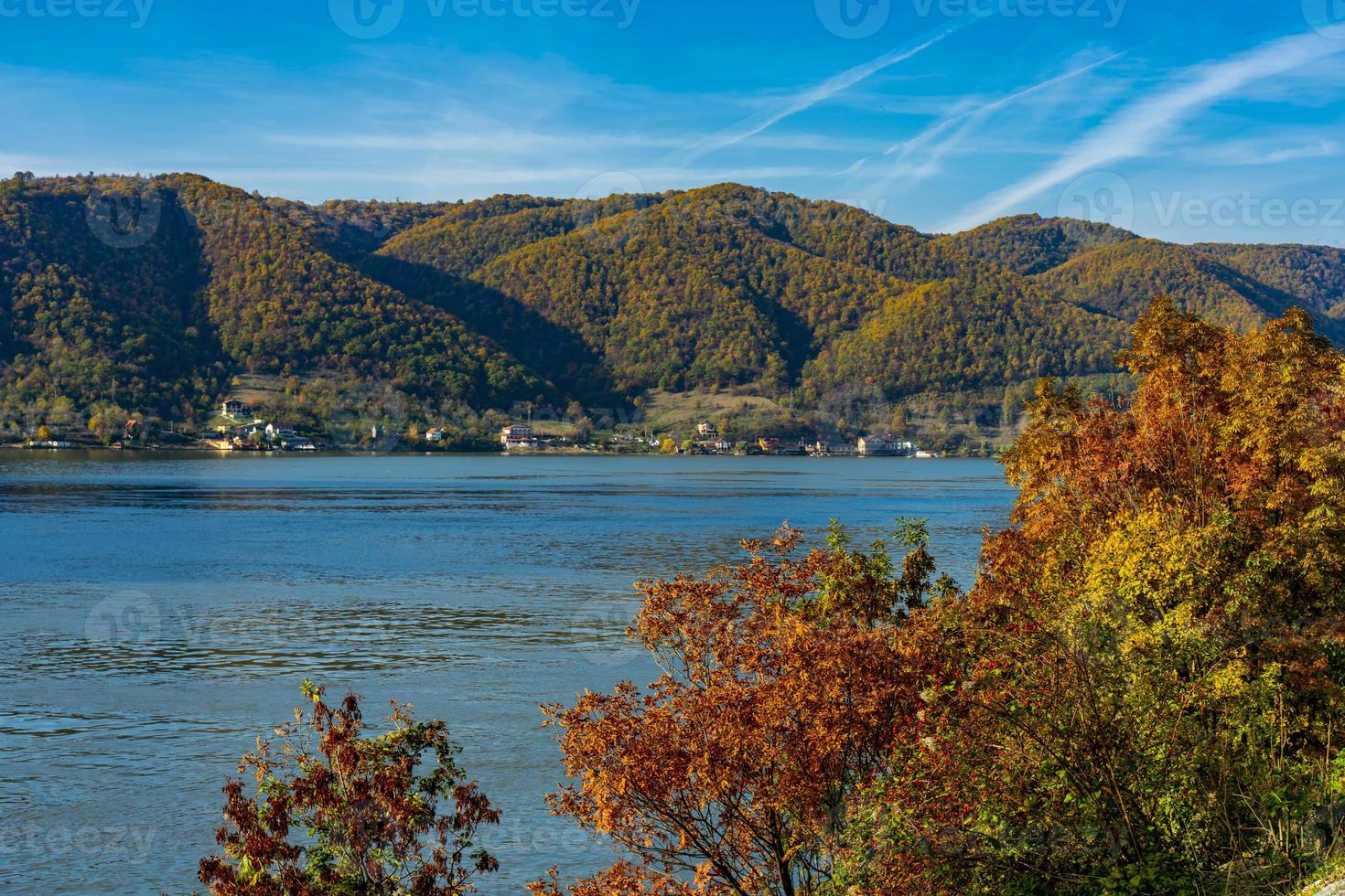 Gorges du Danube à Djerdap à la frontière serbo-roumaine photo