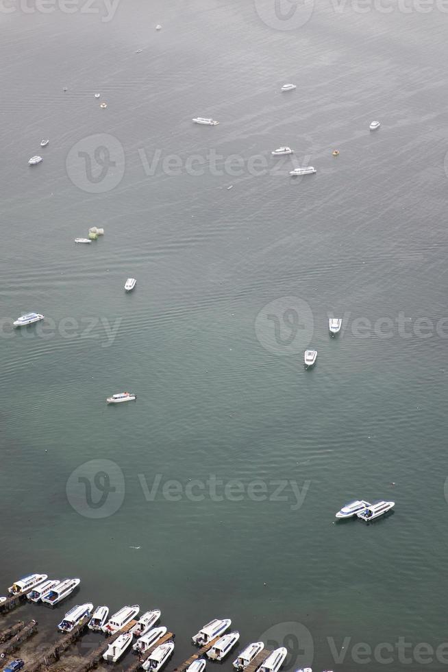 surface de l'eau calme photo