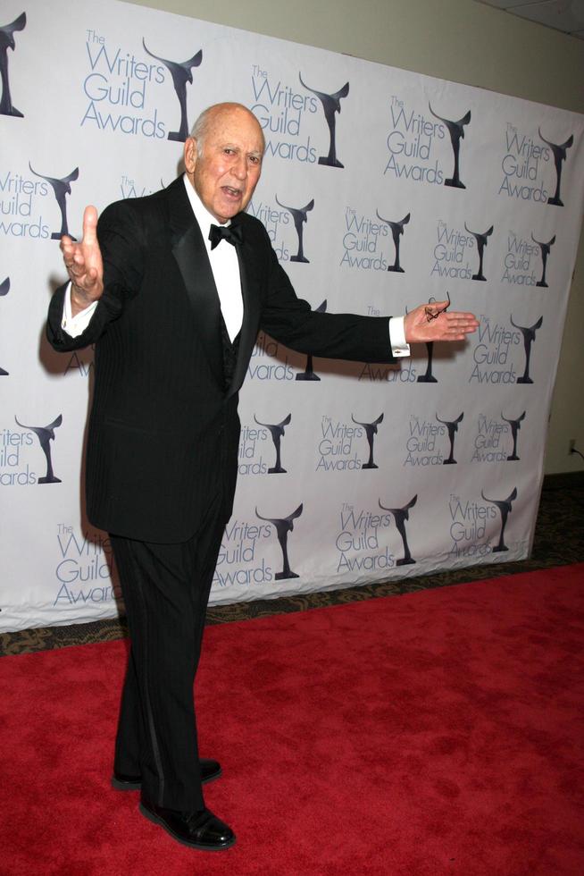 carl reiner en arrivant à le écrivains guilde de Amérique récompenses à le siècle place Hôtel dans siècle ville Californie sur février sept 20092009 photo