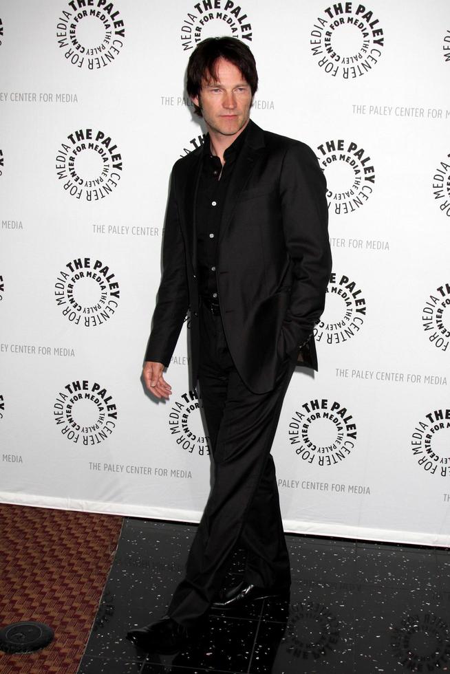 Steven moyer en arrivant à le vrai du sang paleyfest09 un événement sur avril 13 2009 à le arclight théâtres dans los angeles californie2009 photo