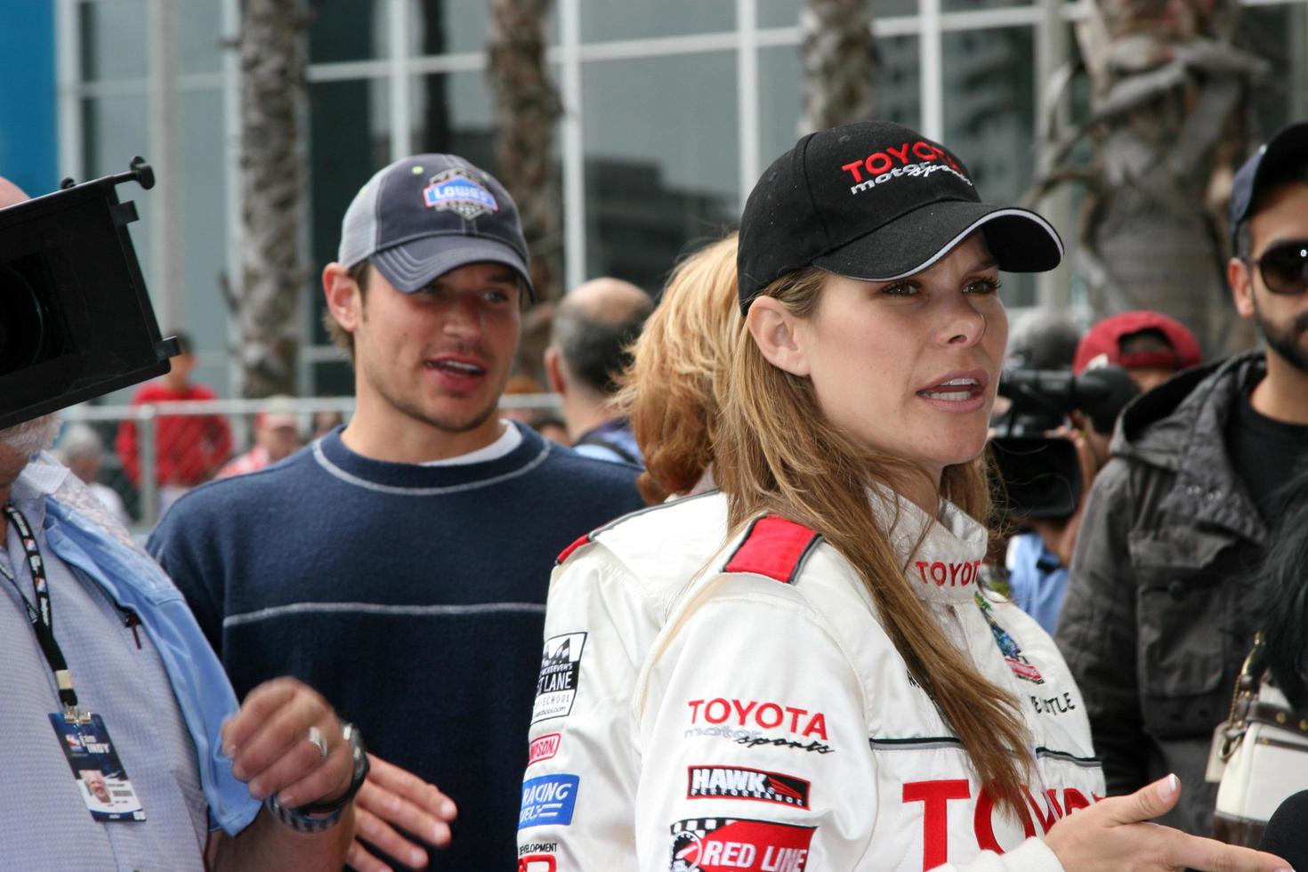 a dessiné lachey après le célébrité coursetoyota longue plage grandiose prix procélébrité course 2008 longue plage avril 19 20082008 photo