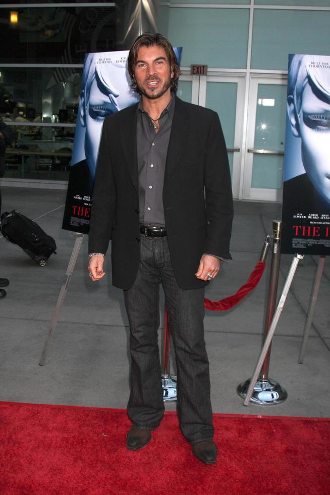 Victor alfieri en arrivant à le informateurs la première à le arclight théâtres dans los angeles Californie sur avril 16 20092009 photo