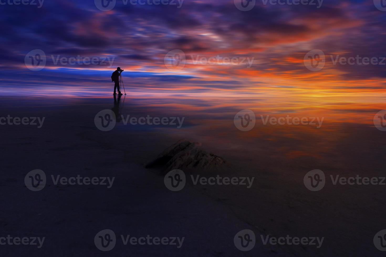 magnifique Matin vue Indonésie. panorama paysage paddy des champs avec beauté Couleur et ciel Naturel lumière photo