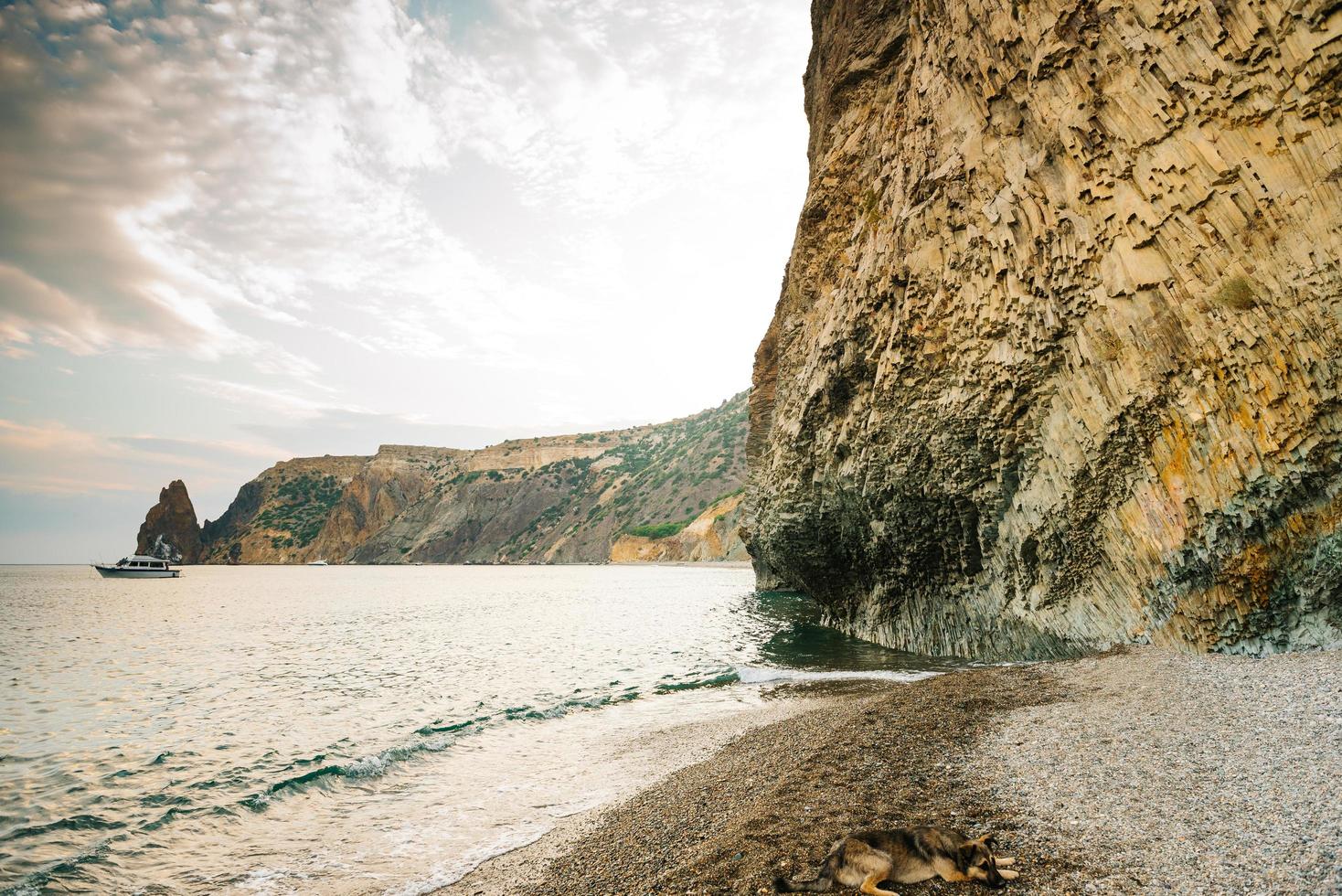 les montagnes du cap fiolent en crimée photo