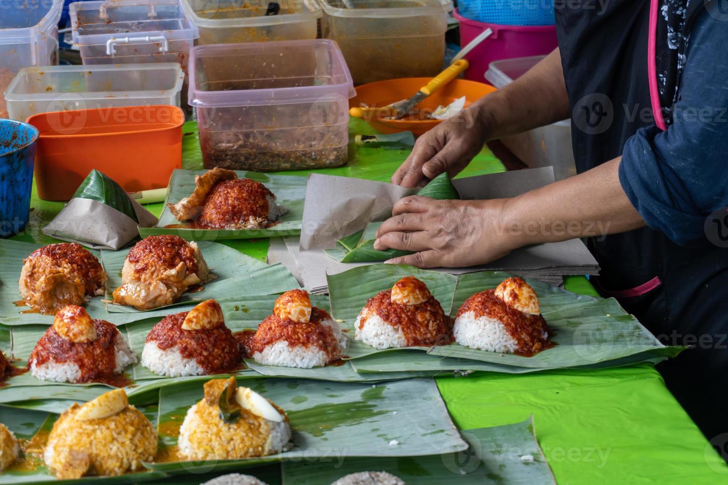 préparation nasi Lemak photo