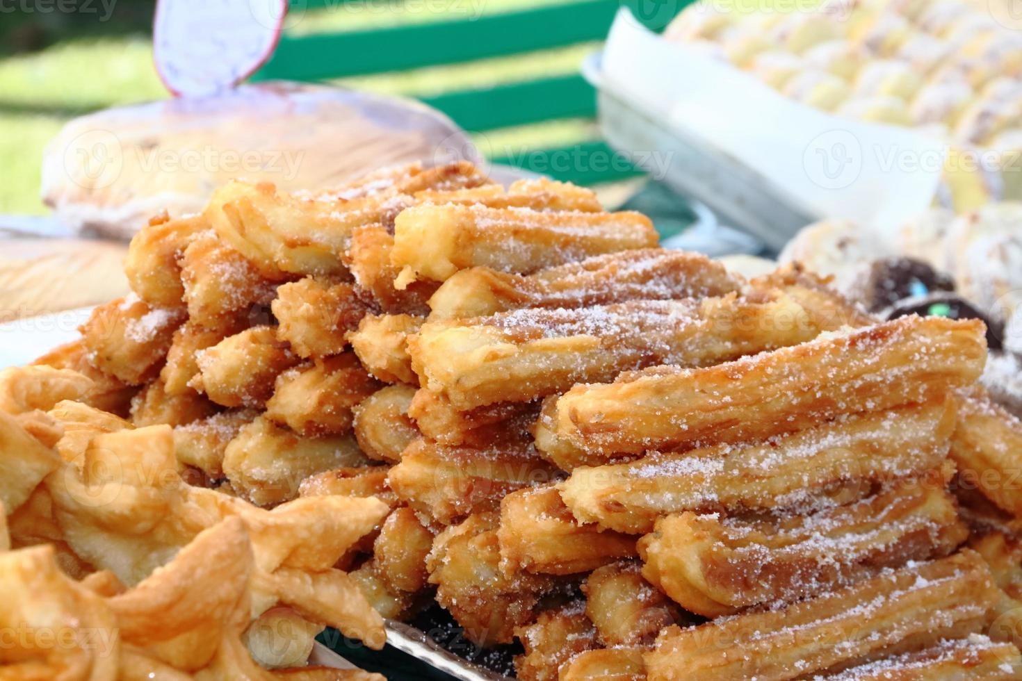 alfajores frit Gâteaux et Churros pour vente à le rue juste photo