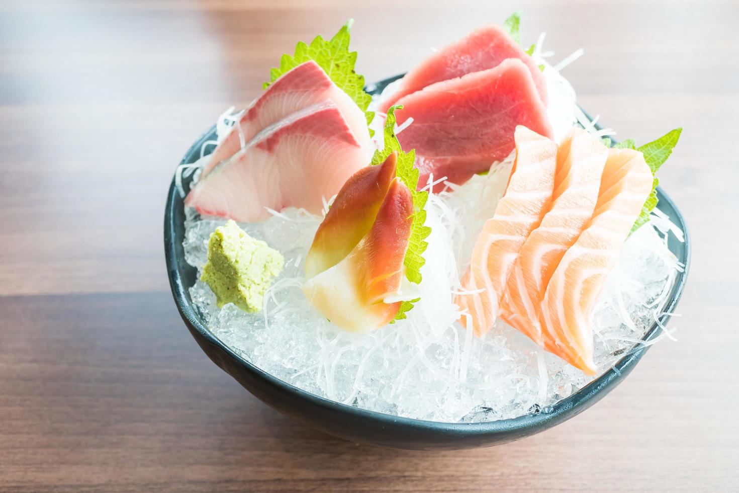 sashimi frais cru photo