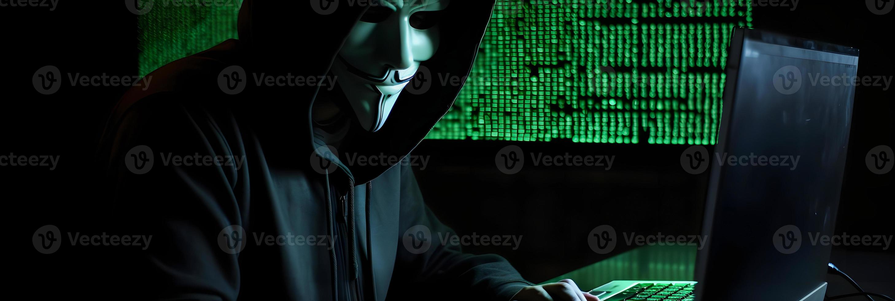 dévoilement le énigmatique monde de cybercriminalité. une blanc masqué pirate informatique de face vue au milieu de foncé capuche et vert matrice code Contexte photo
