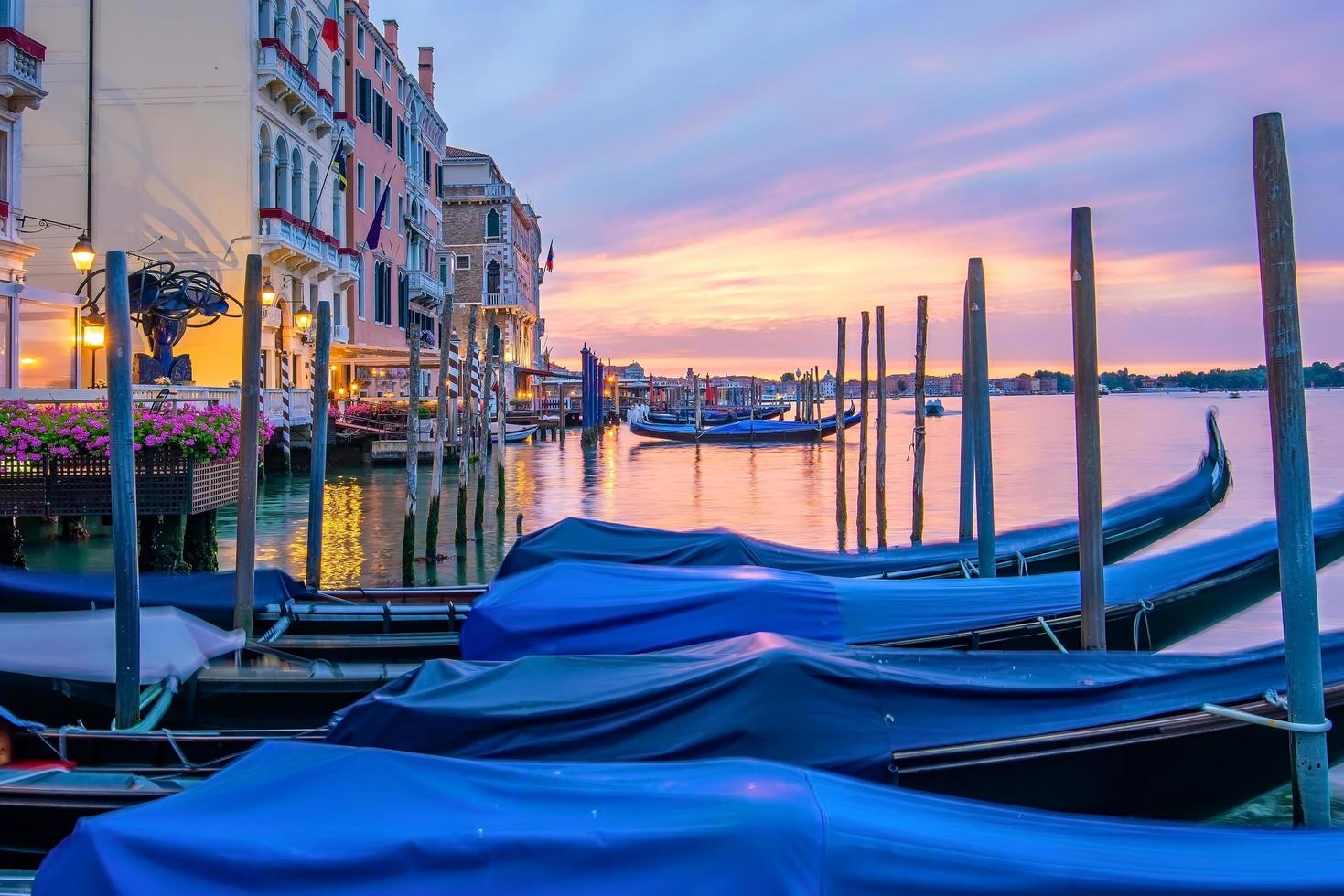 Image de paysage urbain de Venise, Italie pendant le lever du soleil. photo