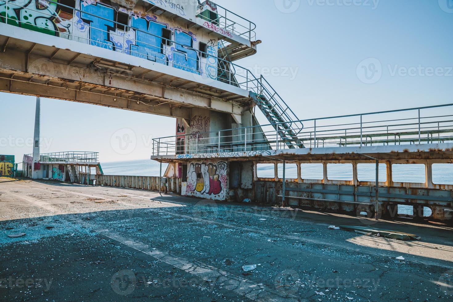 abandonné traversier bateau photo