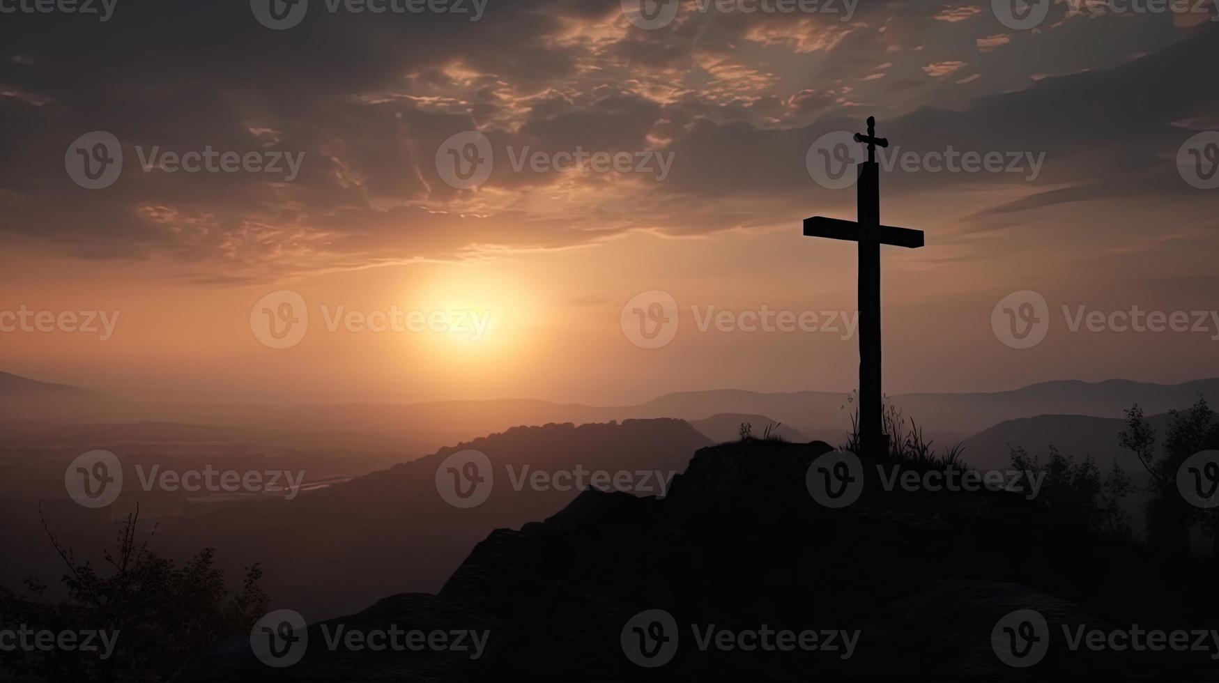 Montagne majesté artistique silhouette de crucifix traverser contre le coucher du soleil ciel photo