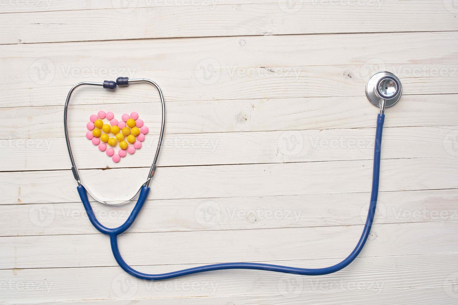 stéthoscope médicament hôpital pilules en bois Contexte photo