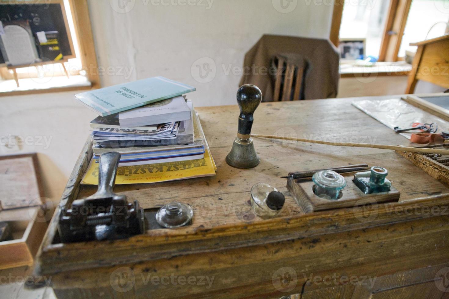 historique intérieurs de un vieux village école dans Pologne photo