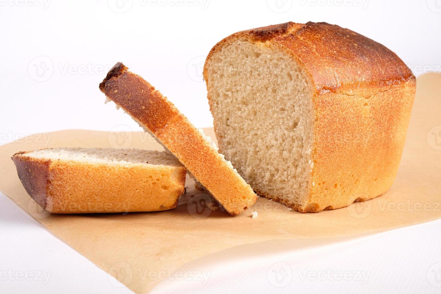Tranches de pain croustillant doré cuit au four, gros plan photo