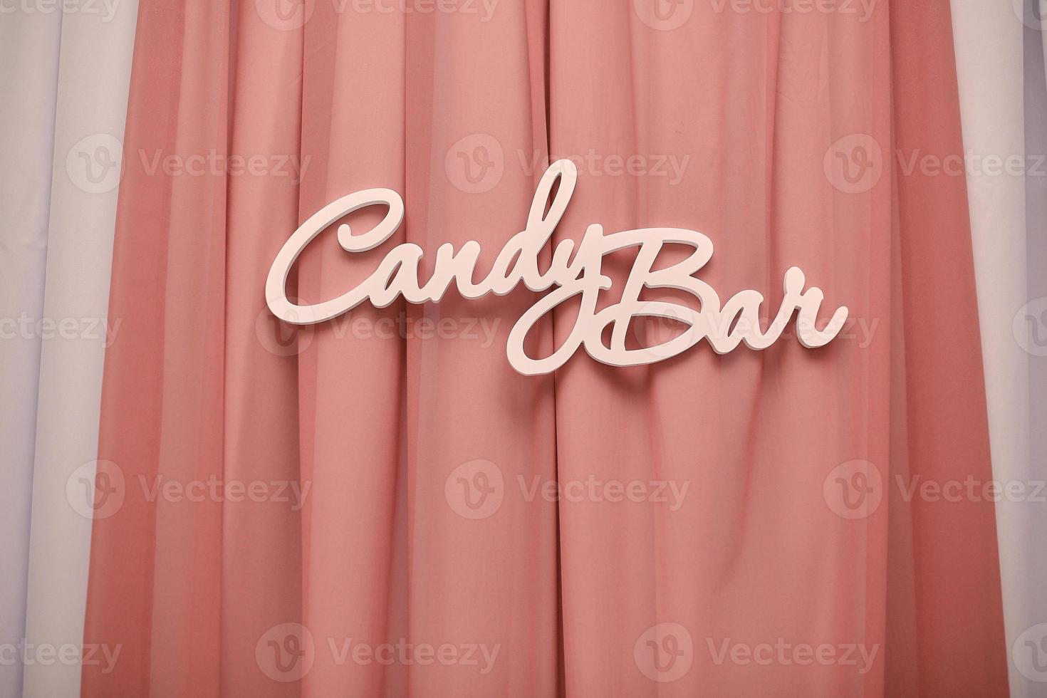 planche de bois candy bar. inscription candy bar photo