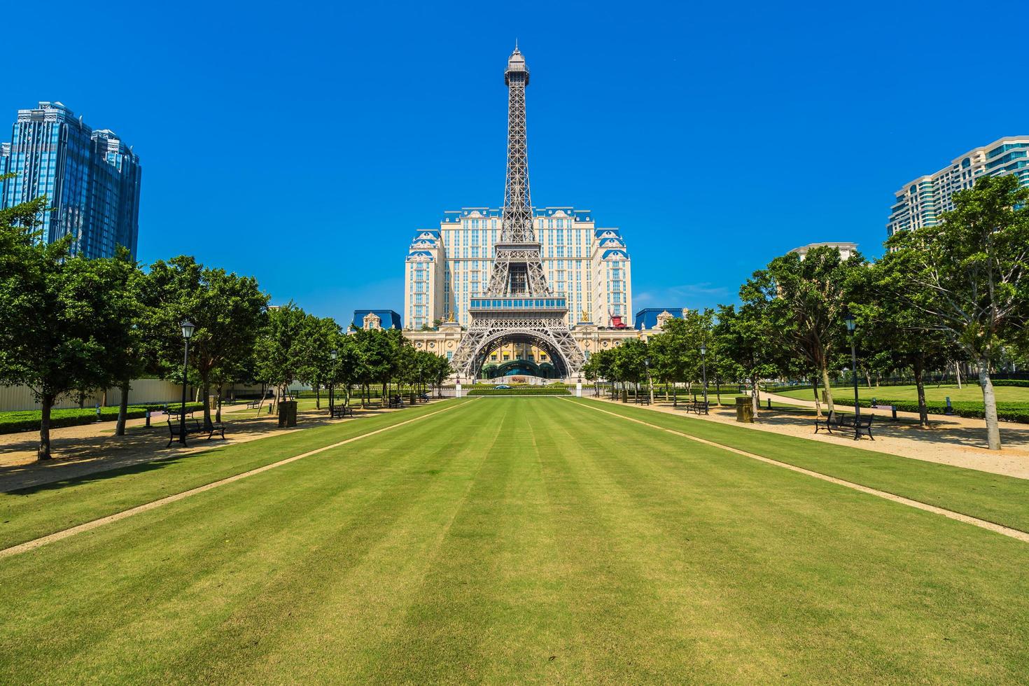 Tour Eiffel monument de l'hôtel et resort parisien dans la ville de Macao, Chine photo