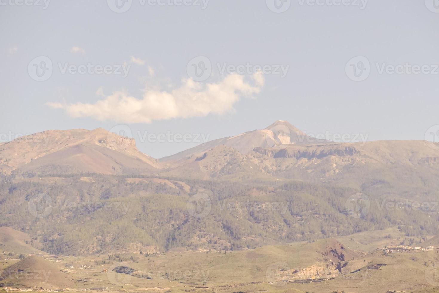 vue panoramique sur la montagne photo